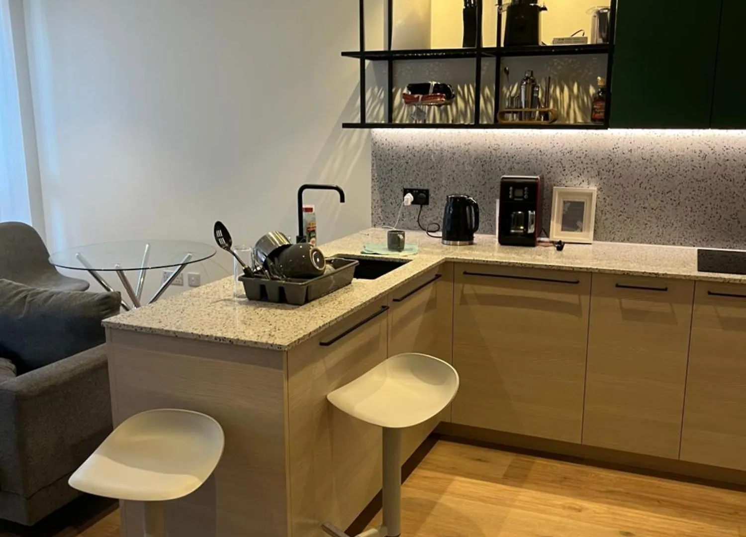 Beautiful One Bedroom Apartment London